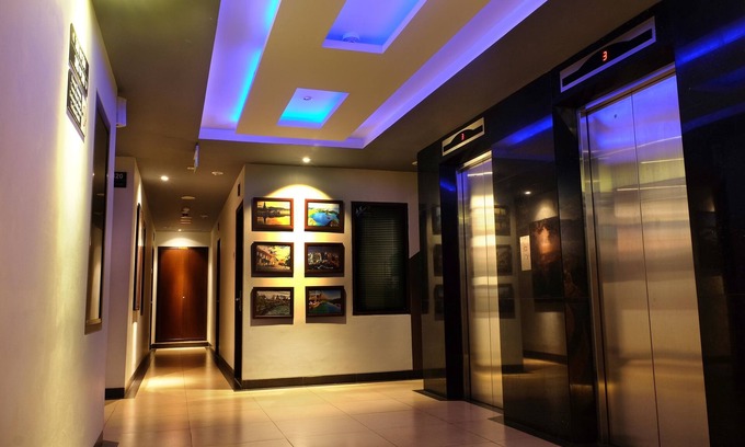 Gambir Hotel | Budget-Friendly Citi M Hotel with Family Amenities
