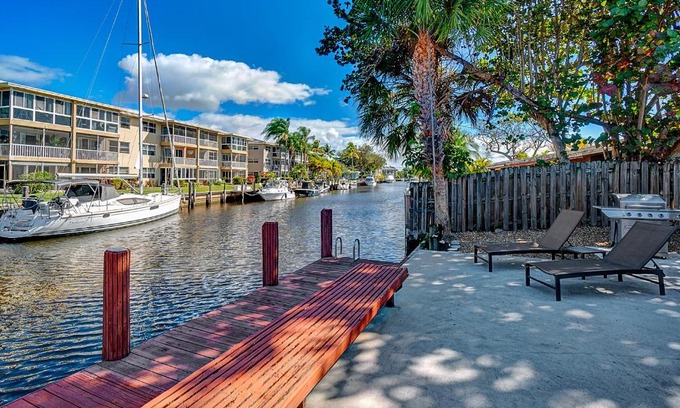 South New River Isles House | Beautiful Citrus Isles Waterfront Home with Ocean Views