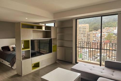 Centro International Apartment | Pet-Friendly City and Mountain View Studio - Rated 10/10