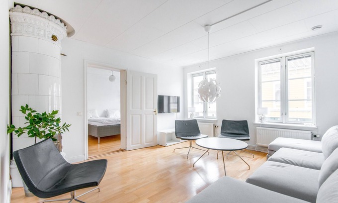 Jonkoping Apartment | Pet-Friendly City Apartments with Ocean Views in Jonkoping