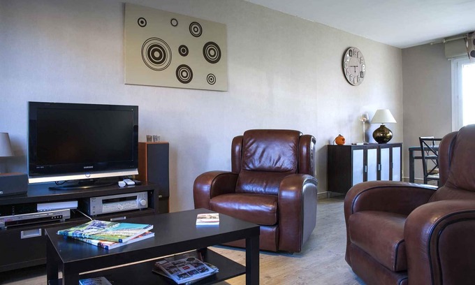 Bully-les-Mines House | Discover a Cozy Cottage Near the Louvre-Lens & Vimy