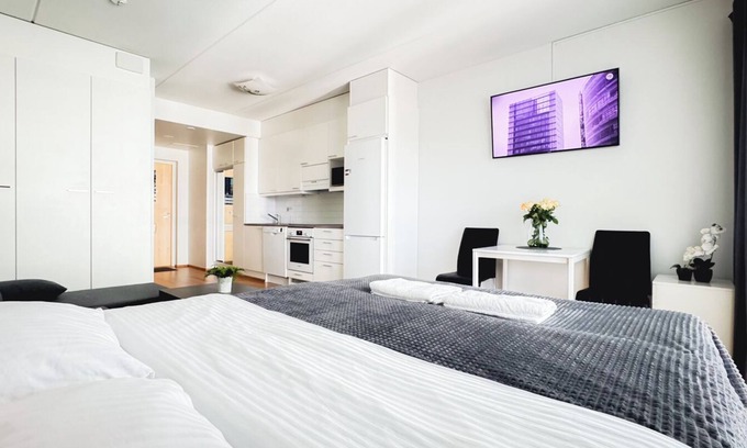 Oulu Apartment | Central 1BR Studio with Breathtaking Views and Breakfast