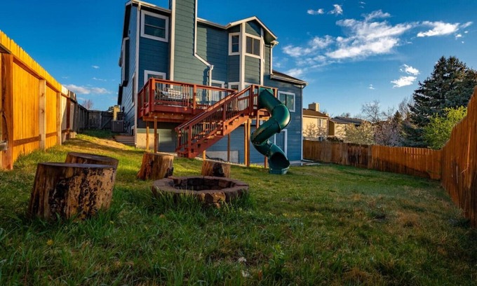 Northeast Colorado Springs Apartment | Ideal City Center Chalet with Hot Tub & Pool Access