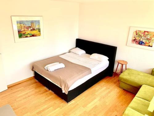 Langstrasse Apartment | City center Flats in Zurich Downtown, Jakobade - Self Checkin