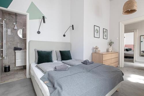 Erzsebetvaros Apartment | City Center Industrial Residence