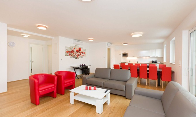 Leopoldstadt Apartment | Modern City Center Penthouse with Riverside Views & AC