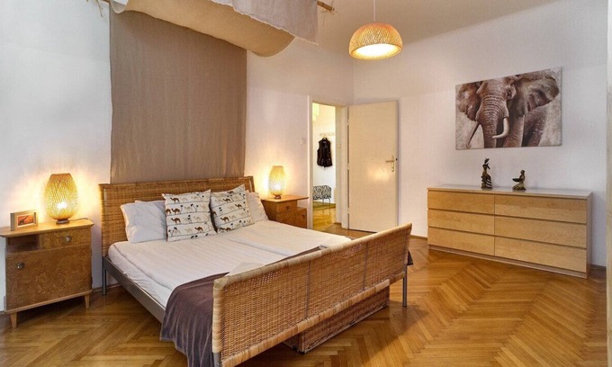 Wieden Apartment | Experience Comfort at City Center State Opera - The Lodge