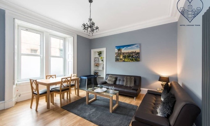 Tollcross Apartment | City Centre Gem with Kitchen and Breakfast Near Grass Market