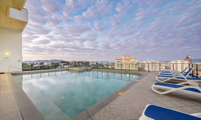 Townsville Apartment | City Centre Retreat: Oceanfront Apartments with Great Amenities