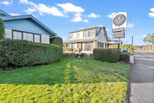 Invercargill City Centre Hotel | Discover Comfort at CITY COURT by KTC: Pet-Friendly Stay