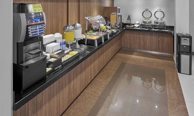 Torreon Hotel | Comfortable Stay at City Express by Marriott Torreón Hotel