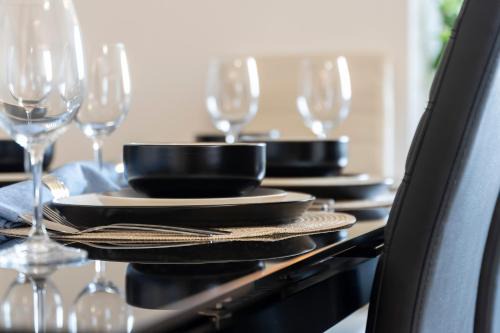 Erdington Apartment | Explore City Gate: Family-Friendly Stay with 4-Star Comfort