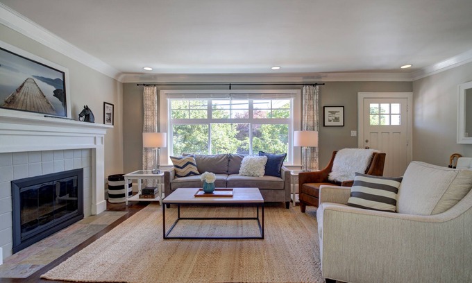 Fremont Apartment | City Haven II: Perfect Location Near Zoo & Dining Options