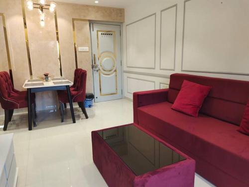 Vikhroli West Apartment | Pet-Friendly City Homes Pearl Apartment for Family Stays