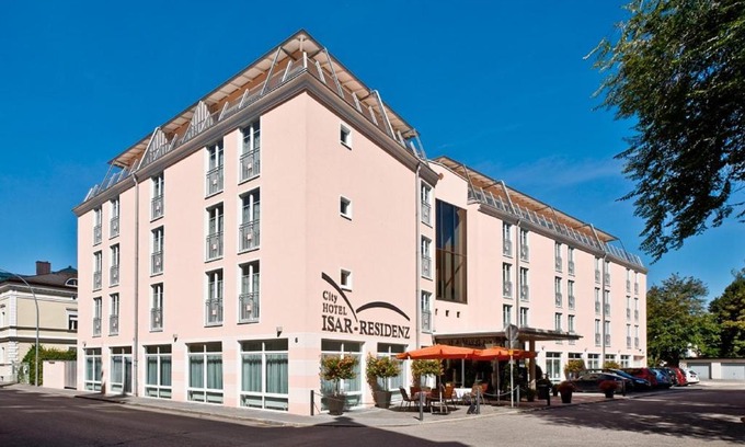 Landshut Hotel | Explore City Hotel Isar-Residenz: 4-Star Family-Friendly Stay