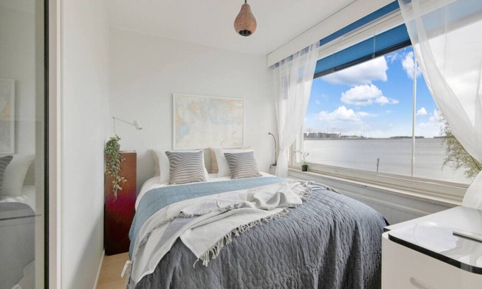 Etelainen District Apartment | City Meets Sea | Waterfront Stay Helsinki Center