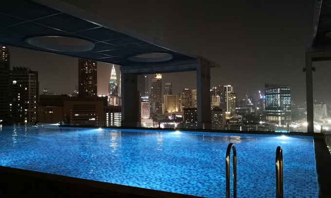 Pudu Apartment | Pool View Retreat: D'Majestic Short Stay in Kuala Lumpur