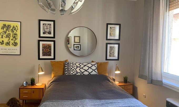 Erzsebetvaros Apartment | Top-Rated City Studio Downtown with Kitchen & Child Friendly