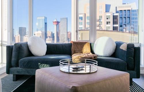 Victoria Park Apartment | City View 2 King Suites Floor-to-Ceiling Views