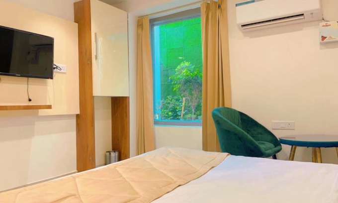 Amritsar Hotel | Inviting City View Retreat - Steps from Golden Temple