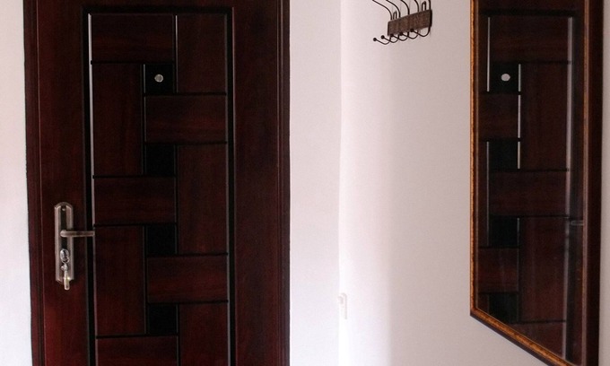 City Center Apartment | Convenient CityCenter Flat Near The Fortress with Pool & Spa