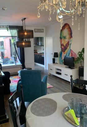 Den Helder House | Cityhouse Vincent: Pet-Friendly Retreat with Kitchen Access