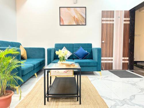 Hyderabad Apartment | Cityscape Comfort - Stylish 3BHK Central Retreat
