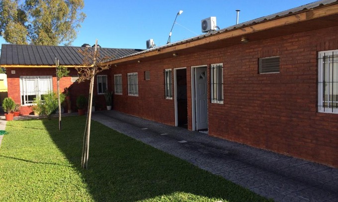 Victoria Cabin | Pet and Child Friendly Stay at Ciudad de las Colinas