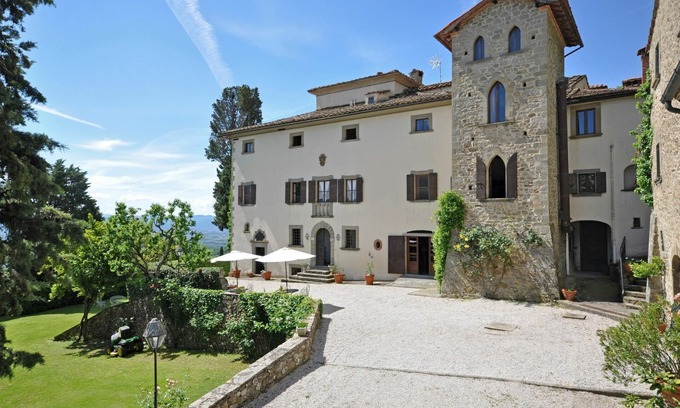 Capolona Apartment | Experience Civetta 7 in Capolona, Tuscany with Pool & Breakfast
