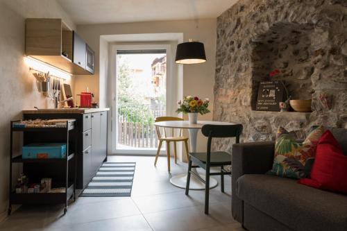 Costa Volpino Apartment | Discover CIVICO 2: Family-Friendly Stay with Top-Rated Service