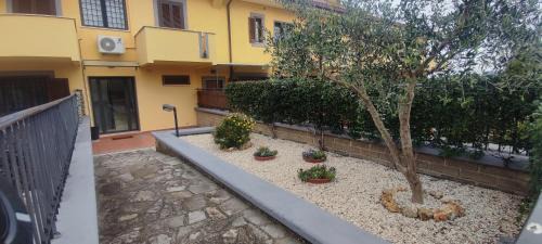 Campagnano di Roma House | Pet-Friendly Civico 4: Guest Rated 9.8 with Breakfast
