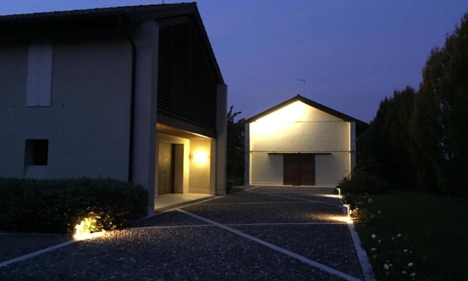 Santa Maria di Sala House | Experience Comfort at Civico1A1 - Rated 9/10, Pet Friendly