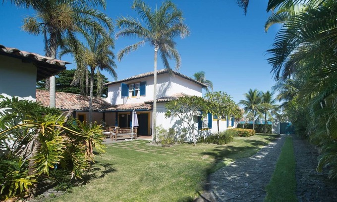 Parque Estadual da Costa do Sol House | Discover Clássica Buziana: Family-Friendly by Praia dos Ossos