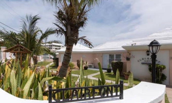 Warwick Apartment | Discover Clairfont at Jobson's Cove - 9/10 Rated Getaway