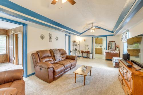 Stanton House | Inviting Clanton Cottage: Family-Friendly with Cozy Porch!