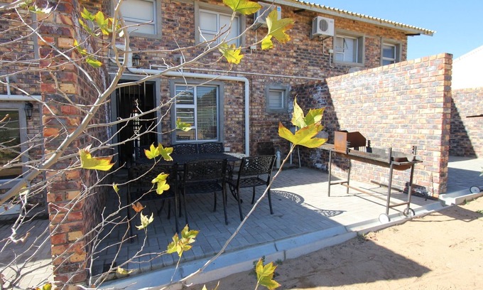 Cederberg Apartment | Top-Rated Clanwilliam Accommodation with Family-Friendly Amenities
