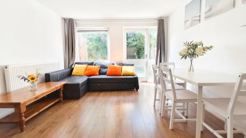 Latchmere House | Inviting Clapham Garden Hotel near Battersea Park
