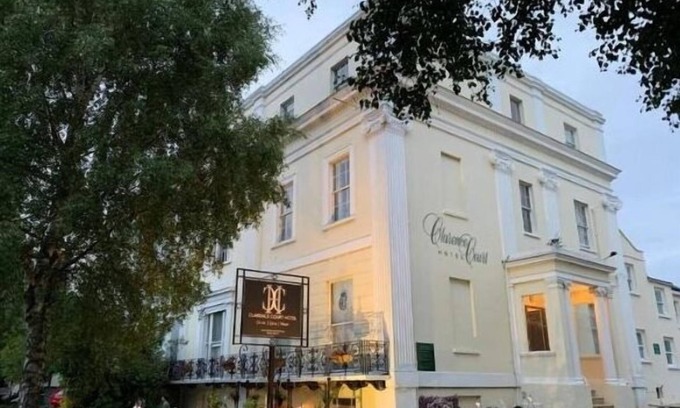 Cheltenham Hotel | Experience the Comfort of Clarence Court Hotel