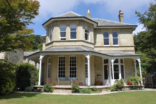 Ventnor Apartment | Clarence House Apartments