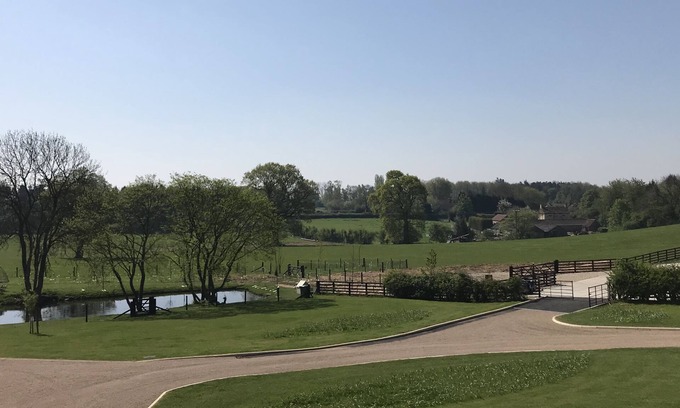 Knaresborough Apartment | Exceptional Clareton Farm Farmhouse: Pet-Friendly Retreat