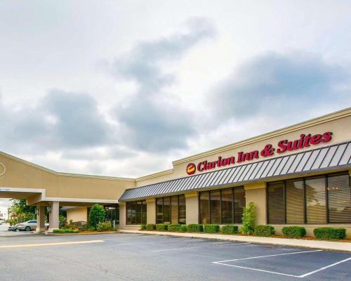 Dothan Hotel | Pet-Friendly Stays at Clarion Inn & Suites Dothan South