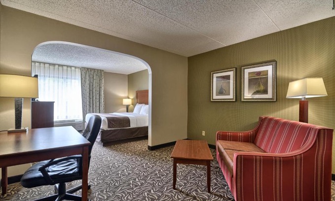 Cortland Hotel | Pet Friendly Getaway at Clarion Inn & Suites - University Area