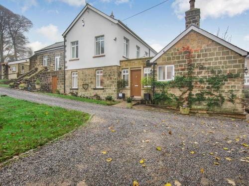 Ilkley House | Ideal Family Retreat at Clarion Lodge Cottage Ilkley