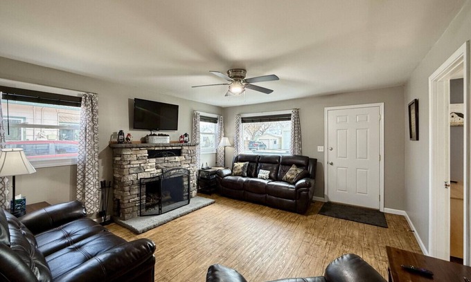 Baker City House | Clark Street Charmer - Adorable 2 Bdrm, with Firepit! Local Golfing 50% Off!