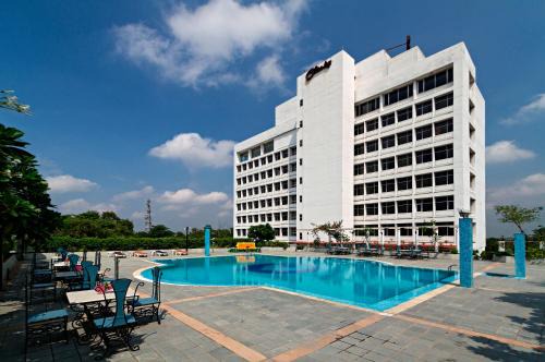Mohangarh Hotel | Experience Clarks Avadh: Oceanfront Bliss Awaits