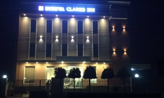 Palia Hotel | Explore Clarks Inn Dudhwa: Family-Friendly and Cozy Stay