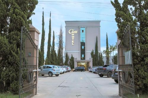 Pouso Alegre Hotel | Pet-Friendly Retreat at Class Hotel Pouso Alegre