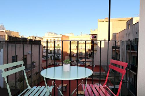 El Raval Apartment | Family-Friendly Stay at ClassBedroom Port Ramblas - 4 Stars