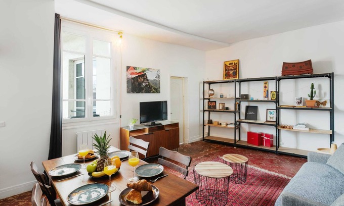 Strasbourg -Saint-Denis Apartment | Top-Rated 1BR Retreat in Vibrant Montorgueil District