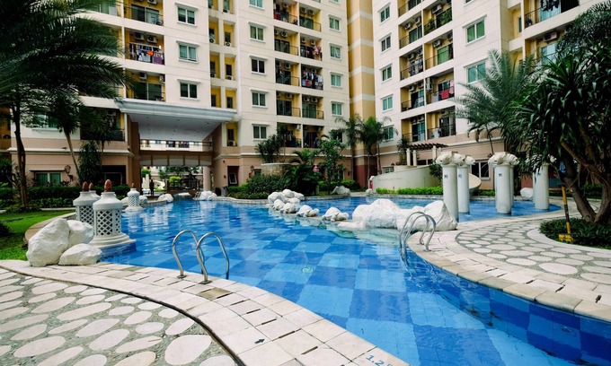 Kelapa Gading Barat Apartment | Budget-Friendly 2BR City Home with Pool & Breakfast